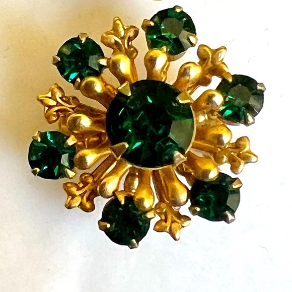 Vintage Duet Scatter Pins Green Rhinestones Gold Tone Filagree Setting - Picture 8 of 9
